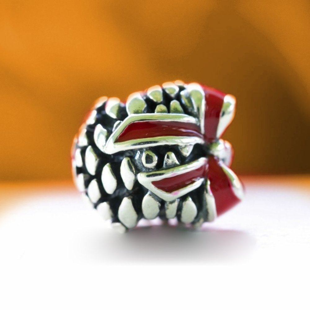 Pandora Pinecone Charm 791237EN39